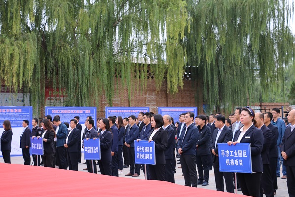 市委副書(shū)記、市長(zhǎng)王奮彥帶隊(duì)觀摩督查公司項(xiàng)目建設(shè)工作(圖4)